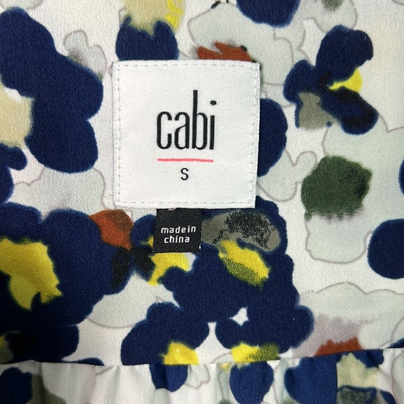 Cabi Fierce Seeing Spots Gathered Ruffle Collar V-Neck Sleeveless Blouse Small - Picture 4 of 7
